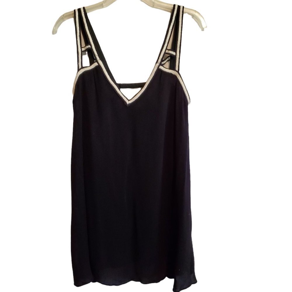 LUXE Sleeveless Blouse